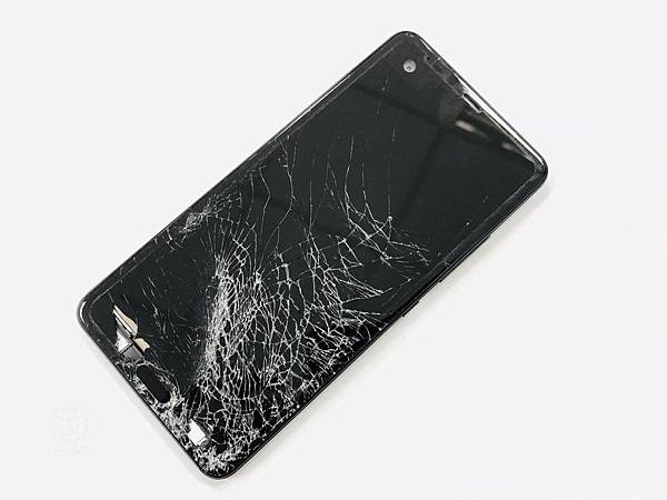 HTC U Ultra面板損壞.jpg