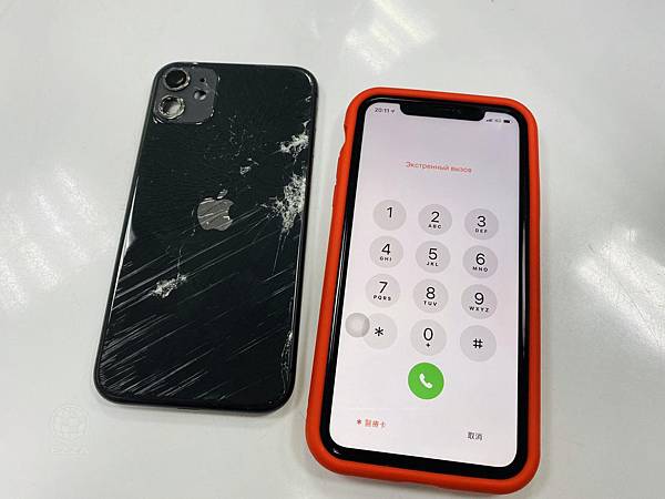 IPHONE11更換後蓋.jpg