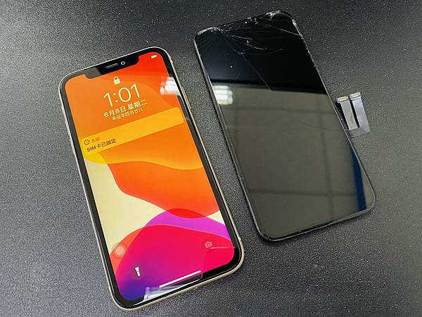 IPHONE11更換螢幕(1).jpg IPHONE11更換螢幕(1).jpg