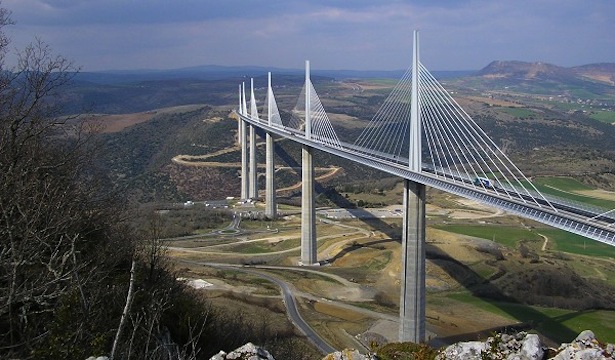 millau-viaduct-2