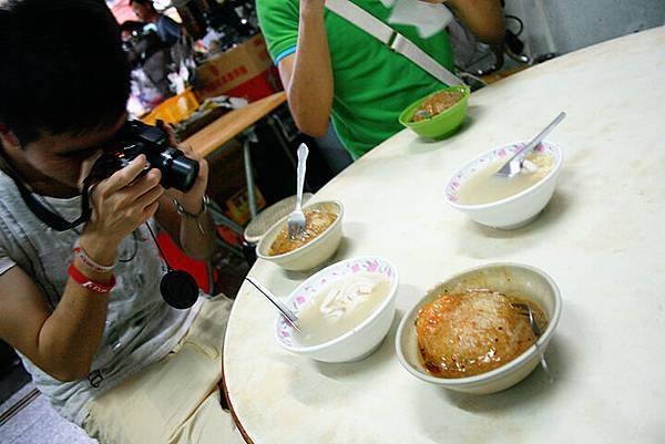 炸肉圓跟骨隨湯