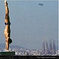 巴塞奧運跳水照片 3 背景是美麗的巴塞隆納城市和它的聖家堂