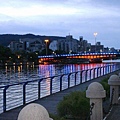 高雄愛河 --- 中正橋.JPG