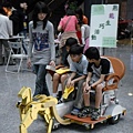 科博館 -- 燃料電池木車馬.JPG