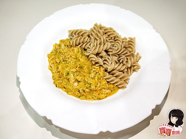 89寶寶南瓜鮭魚麵(1歲以上) 89寶寶南瓜鮭魚麵(1歲以上)