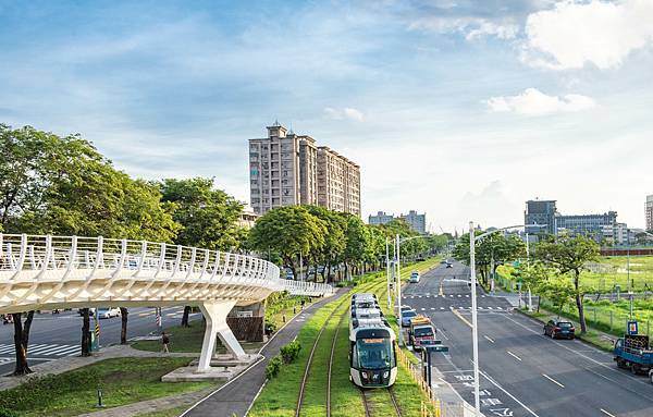 賀成交｜前鎮區｜夢時代｜捷運+輕軌｜景觀四房｜專約成交紀錄｜