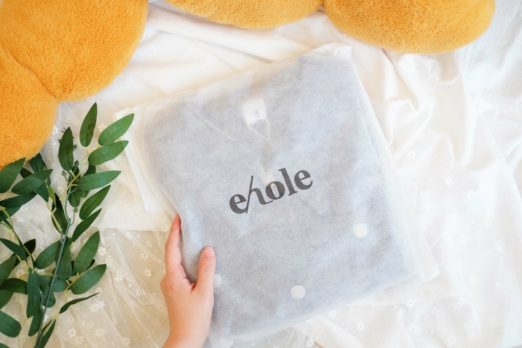 ehole質感穿搭｜夏日時髦女孩。率性甜美的灰藍色系♥