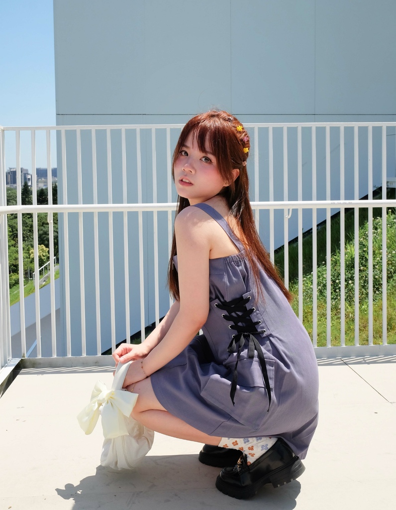 ehole質感穿搭｜夏日時髦女孩。率性甜美的灰藍色系♥