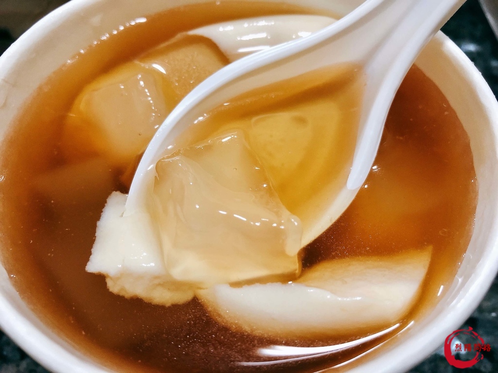 13212381550172.jpg 花蓮美食 阿嬤的甜品 阿嬤的仙草舖 豆花 紅豆湯 湯圓 菜單