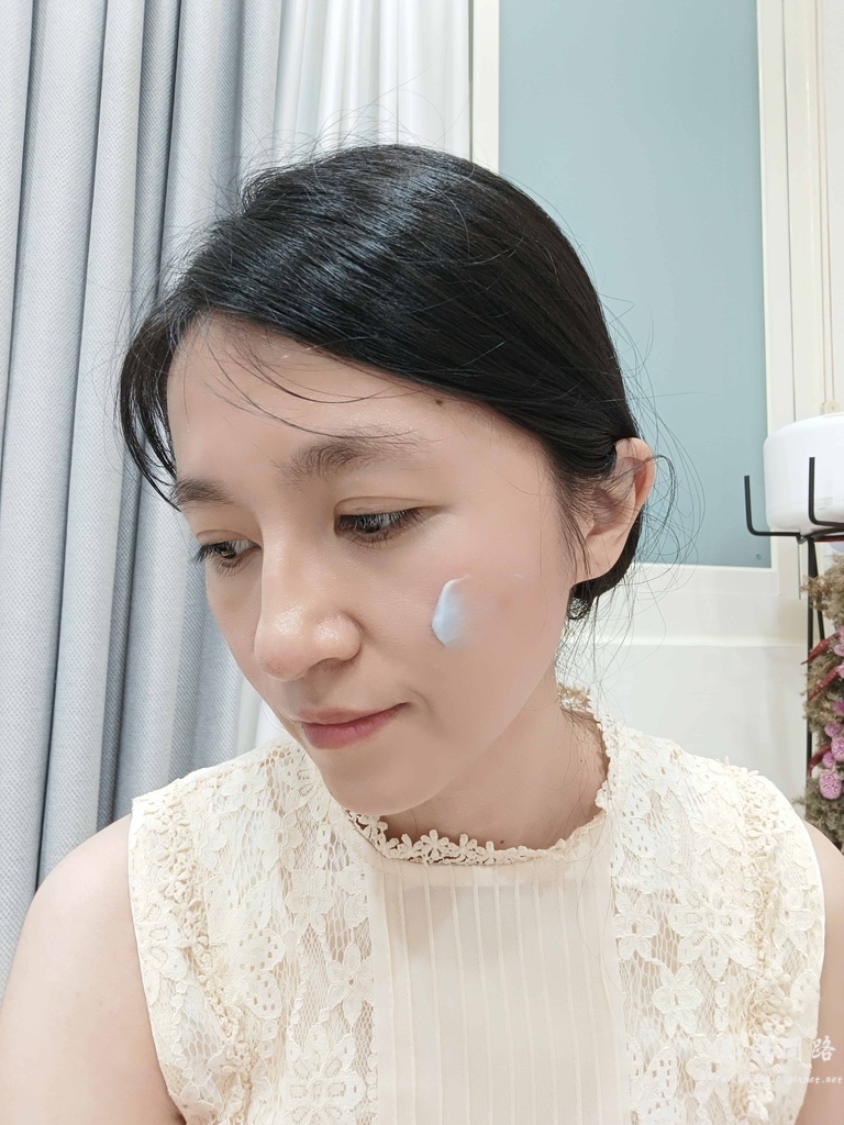 MEDITHERAPY蓝水光保湿果冻凝胶、蓝水光保湿果冻面膜 (3).jpg