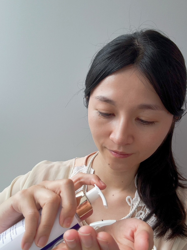 澳思萊 靚白活顏肌因菁華露 (3).jpg