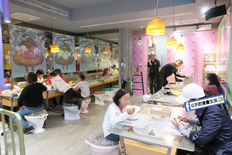 西門町 便所主題餐廳 超歡樂的吃屎美食 便便馬桶尿壺通通出爐 Cnn評選最奇特餐廳 焗烤義大利麵 排餐 G子的漫畫生活 西門町 便所主題餐廳 超歡樂的吃屎美食 便便馬桶尿壺通通出爐 Cnn評選最奇特餐廳 焗烤義大利麵 排餐 G子的漫畫生活