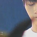 110921myungsoo tearing up @ leaping over in osaka-128x96[(000089)16-15-54].JPG