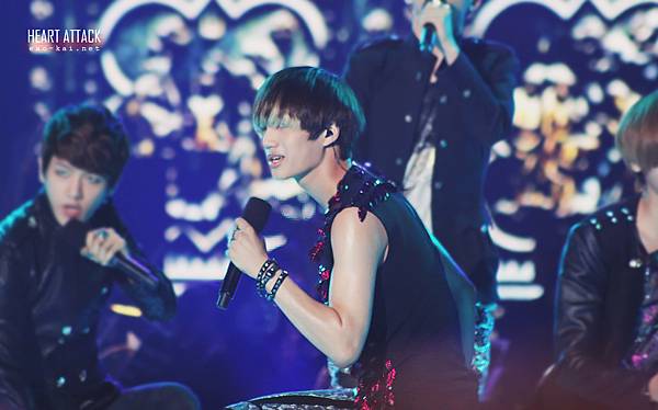 f0009396_4ff1bf78c53e8