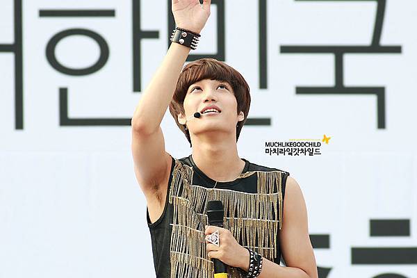 120707_goldenbell_05