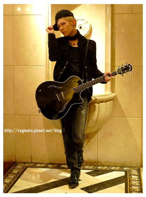 20091211miyavi.jpg