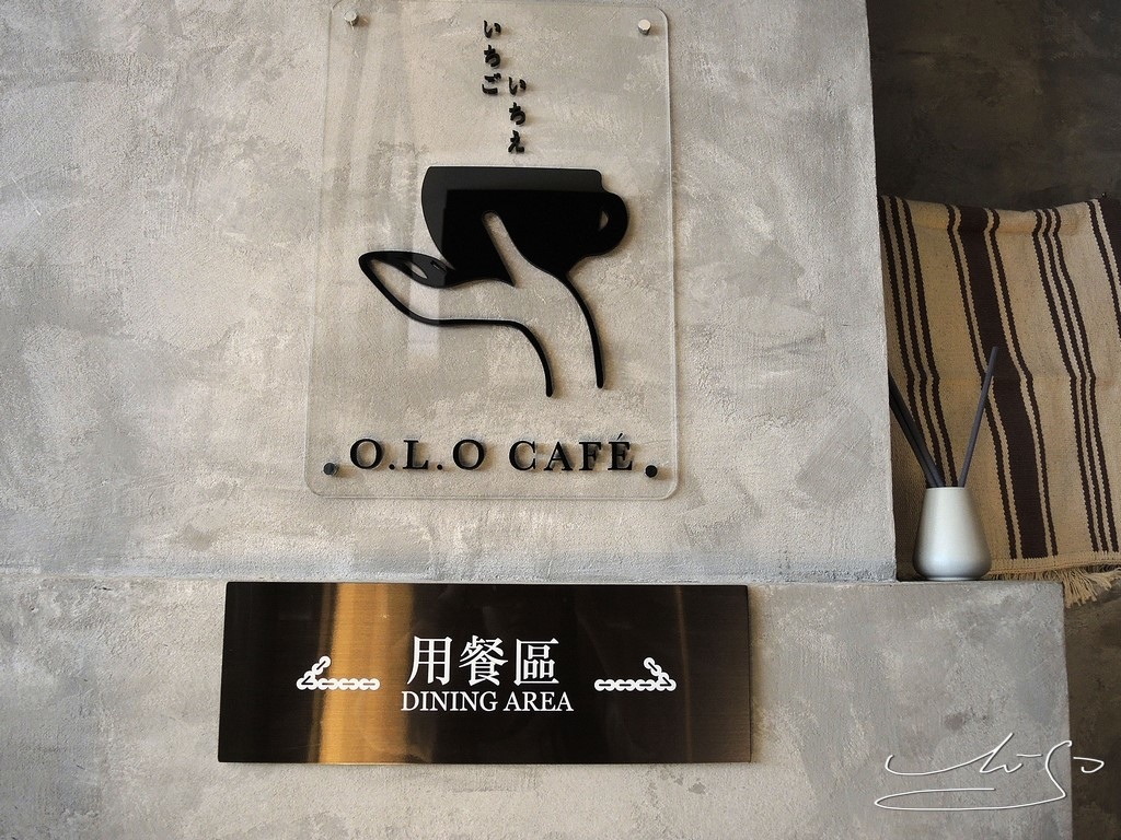 O.L.O CAFE (39).JPG