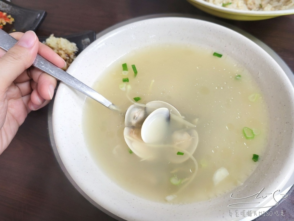 新口味小廚 永安市場平價美食 炒飯炒麵火鍋 專業噗嚨共MISO吃走  (2).jpg