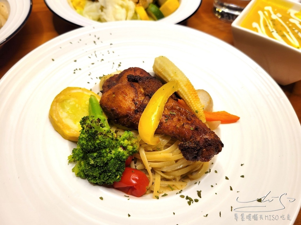 uMeal Bistro 台大公館店 Cafe Bar %26; Cuisine 低醣料理專家 公館美食 專業噗嚨共MISO吃走 (11).jpg