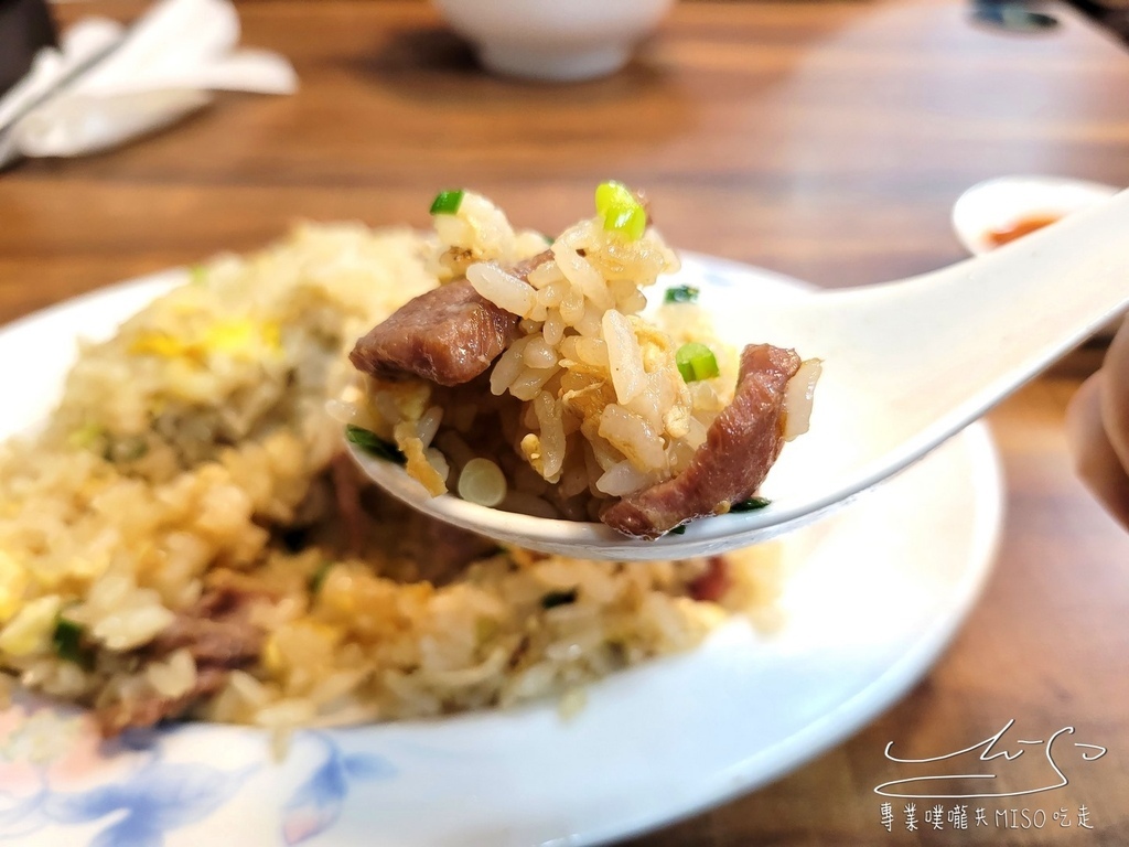 延三溫體牛菜單 吉昌街美食 圓山美食 大橋頭美食 延三夜市美食 專業噗嚨共MISO吃走 (12).jpg