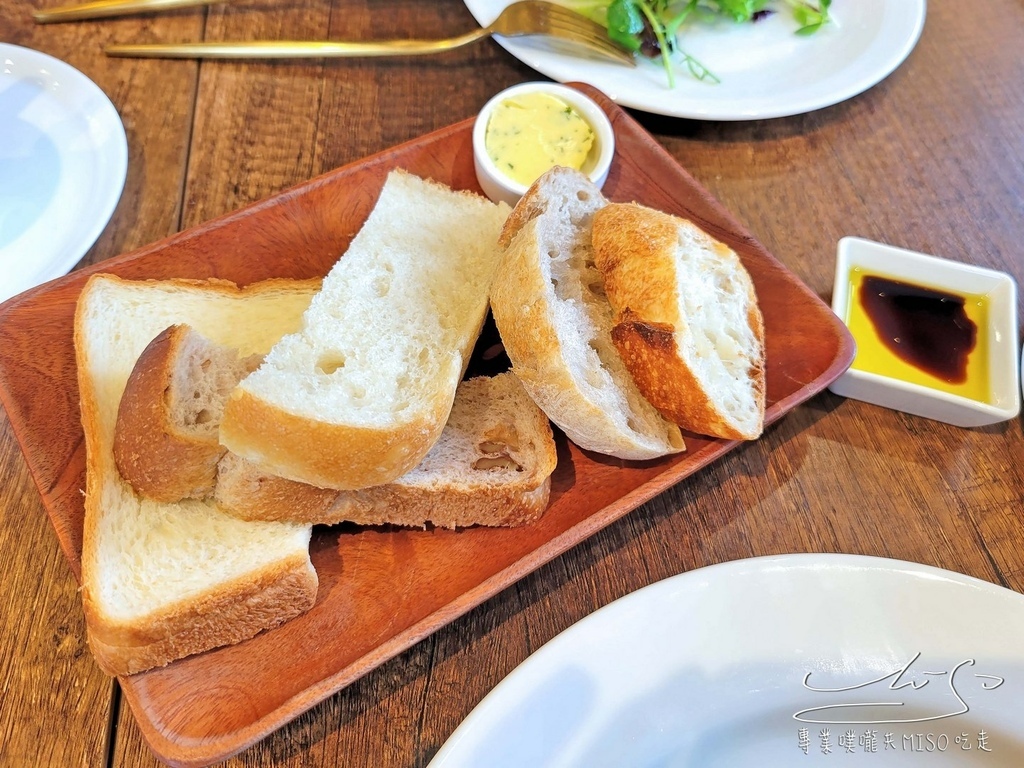 Boulangerie et café Main Mano - 曼瑪儂 松山區咖啡廳 松山美食推薦 日本來的麵包 專業噗嚨共MISO吃走 (32).jpg