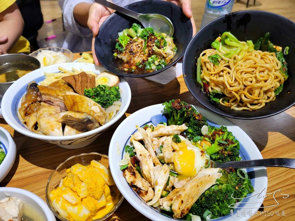 雞霸 永和美食 永和雞肉飯 四號公園餐廳 四號公園美食 專業噗嚨共MISO吃走 (31).jpg