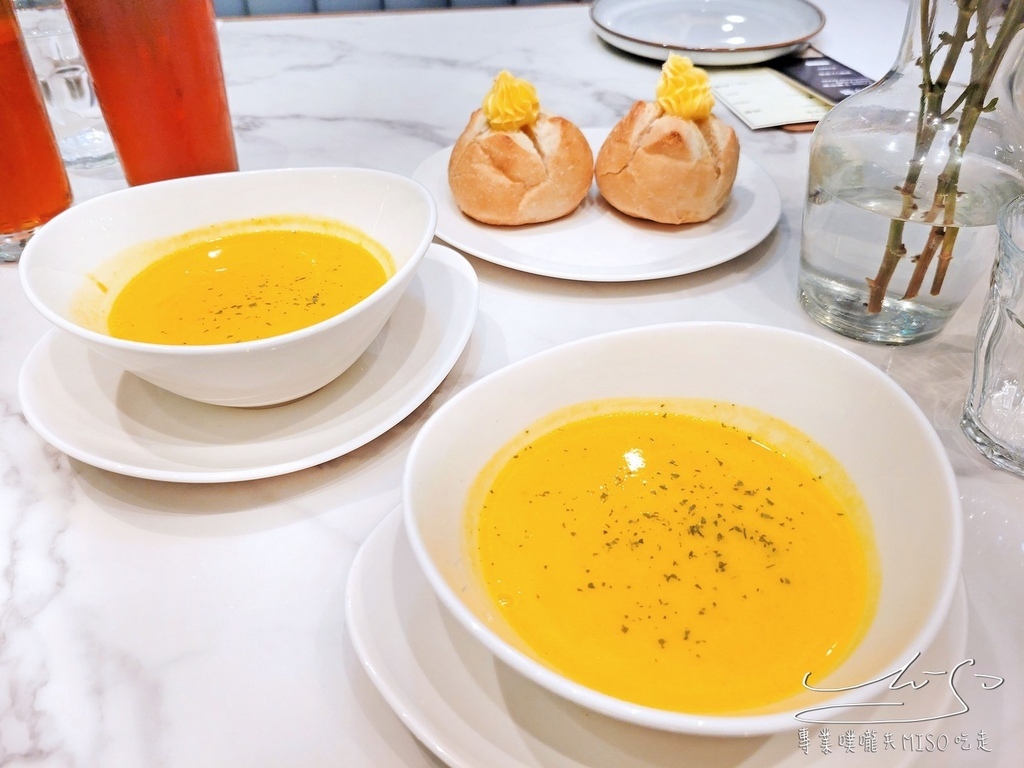 茱莉金牛排餐酒館 台電大樓精緻排餐 台北約會餐廳推薦 師大美食 專業噗嚨共MISO吃走 (5).jpg