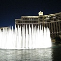 Vegas真的是晚上比白天漂亮阿!!!