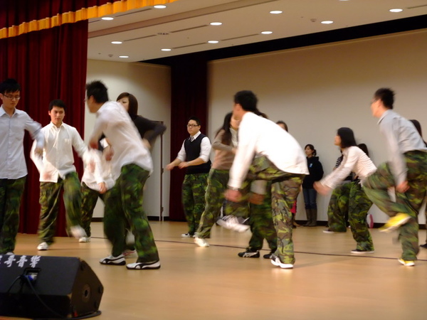 其他部門的表演