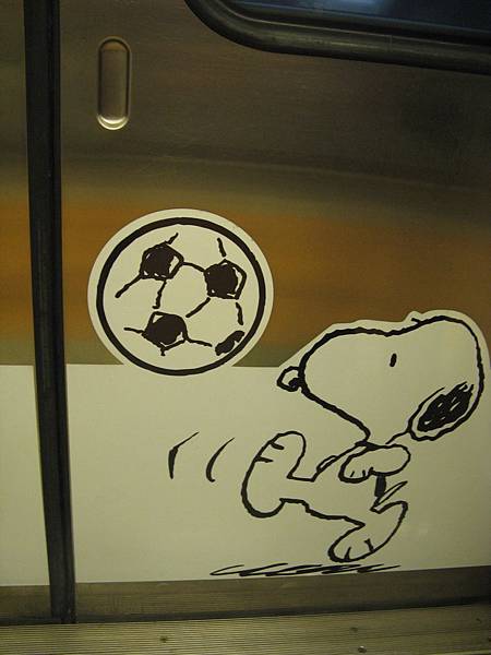 Snoopy 彩繪列車