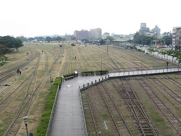 登「天空雲台」鳥瞰鐵道