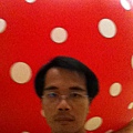 《夢我所夢》草間彌生亞洲巡迴展高雄站紅色圓球前自拍