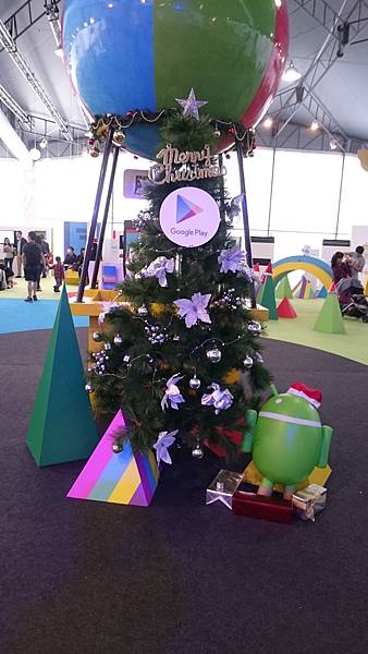 20151201 Xmas Tree #3: Google Play 遊樂園內