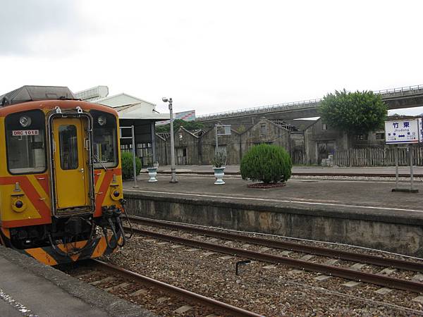 替內灣線列車和竹東拍一張