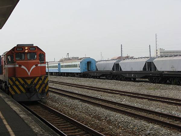 火車頭是R111