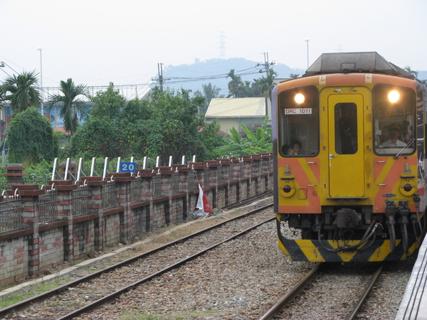 列車將進站