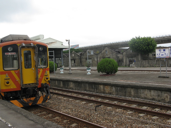 替內灣線列車和竹東拍一張