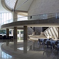 Dallas_Meyerson_Center_foyer