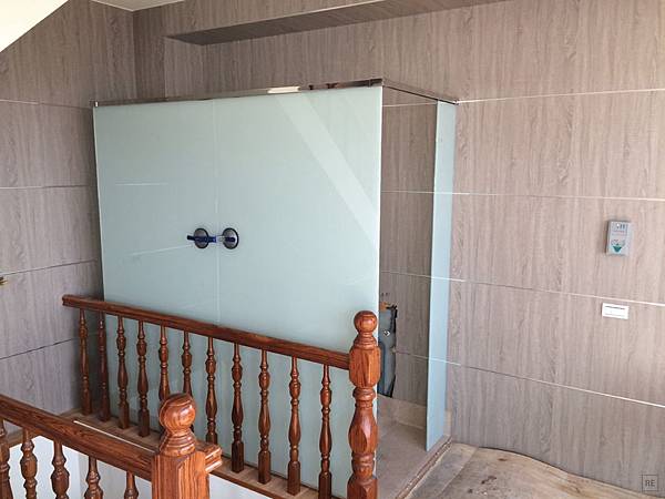 玻璃隔間-02.jpg 玻璃隔間-02.jpg