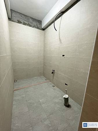 ｜浴室翻新｜拆除浴缸、乾濕分離淋浴門規劃－中正路翻修(二)