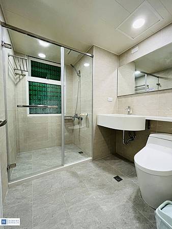｜浴室翻新｜埋壁式龍頭漏水、壁癌、磁磚膨共問題處理－民族路翻
