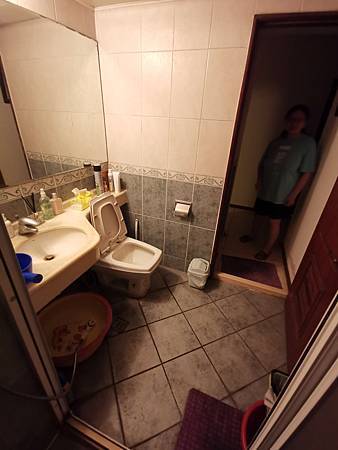 開箱高雄20年漏水浴室翻修記心得全紀錄 開箱高雄20年漏水浴室翻修記心得全紀錄