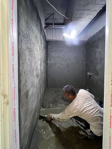 |浴室翻新|1坪|雲彩灰系磁磚-老舊浴缸拆除、乾溼分離規劃 |浴室翻新|1坪|雲彩灰系磁磚-老舊浴缸拆除、乾溼分離規劃