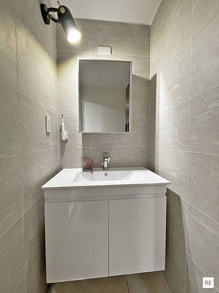 開箱高雄20年漏水浴室翻修記心得全紀錄 開箱高雄20年漏水浴室翻修記心得全紀錄