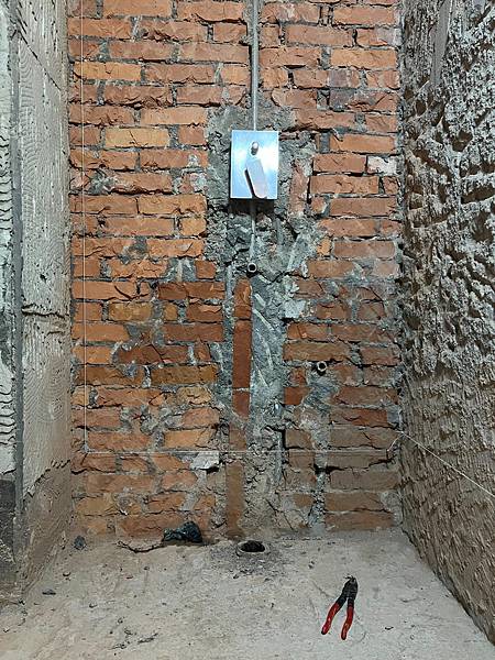 浴室翻新1.3坪埋壁式龍頭改管一般壁出水! 乾溼分離規 浴室翻新1.3坪埋壁式龍頭改管一般壁出水! 乾溼分離規