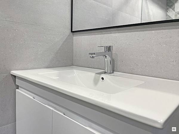 浴室翻新1.3坪埋壁式龍頭改管一般壁出水! 乾溼分離規 浴室翻新1.3坪埋壁式龍頭改管一般壁出水! 乾溼分離規