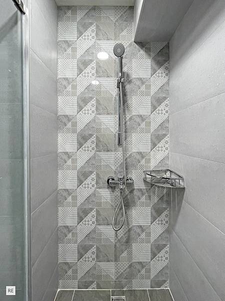 浴室翻新1.3坪埋壁式龍頭改管一般壁出水! 乾溼分離規 浴室翻新1.3坪埋壁式龍頭改管一般壁出水! 乾溼分離規