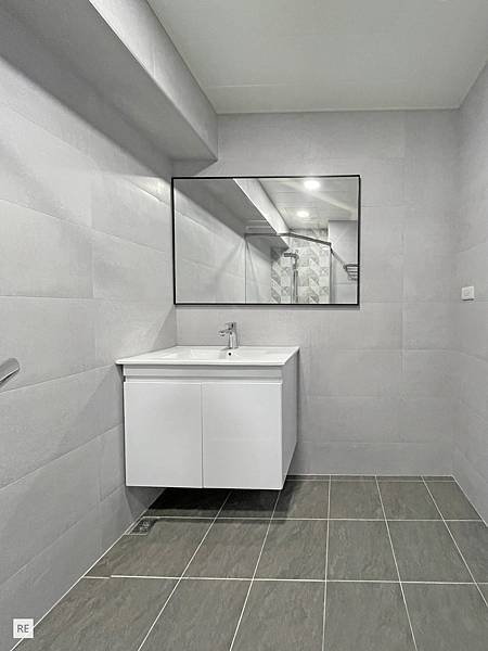 浴室翻新1.3坪埋壁式龍頭改管一般壁出水! 乾溼分離規 浴室翻新1.3坪埋壁式龍頭改管一般壁出水! 乾溼分離規