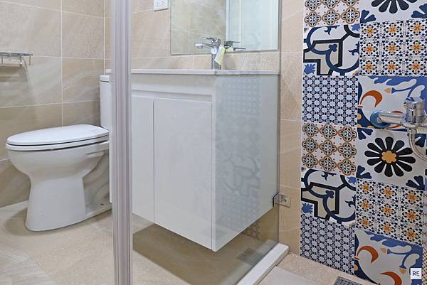 ｜居家裝修｜衛浴翻新－浴廁門改方向