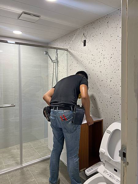 |浴室翻新|1.3坪|水磨石主題牆-乾溼分離規劃 |浴室翻新|1.3坪|水磨石主題牆-乾溼分離規劃